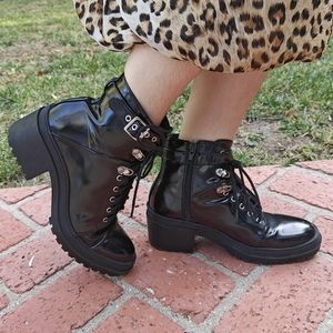 Forever 21 black lace-up combat boots